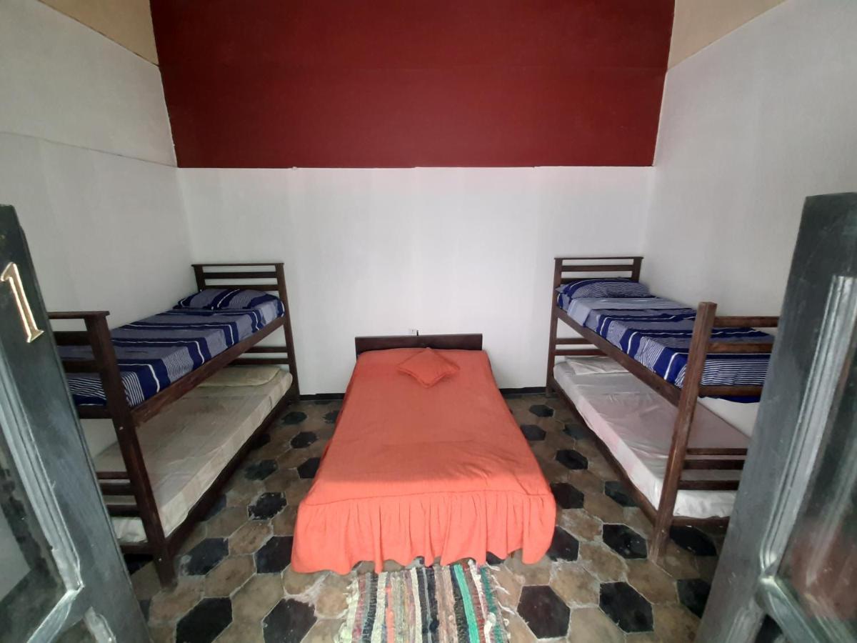 Plaza Hostel Sj 2 Сальта Экстерьер фото