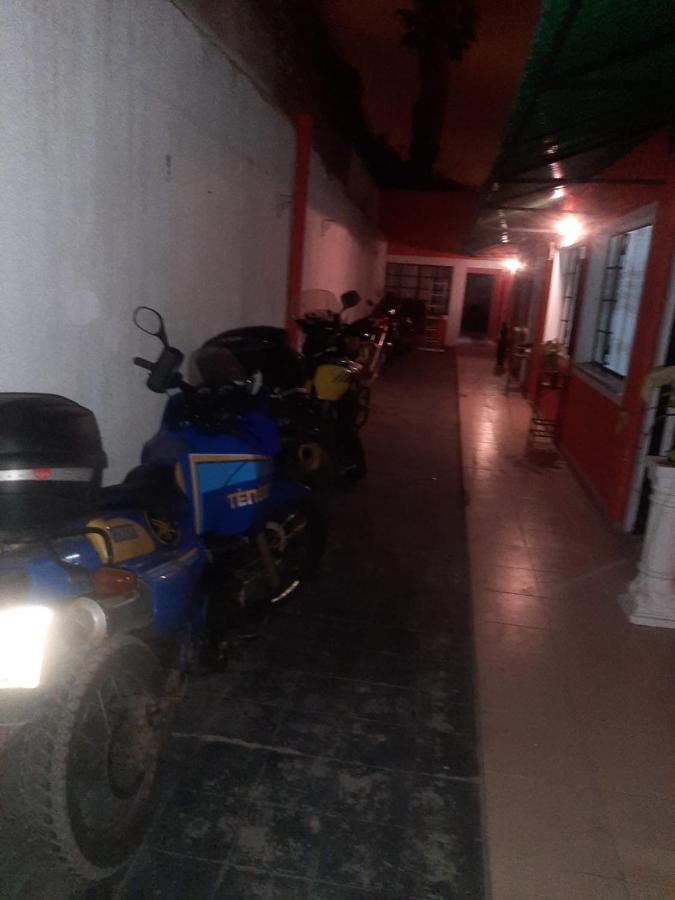 Plaza Hostel Sj 2 Сальта Экстерьер фото